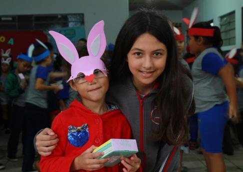 Páscoa Solidária - Escola Mário de Menezes