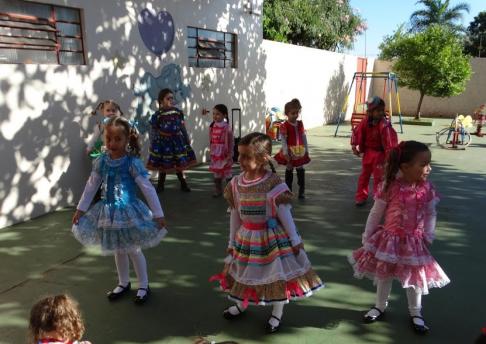 Arrasta Pé na Educação Infantil